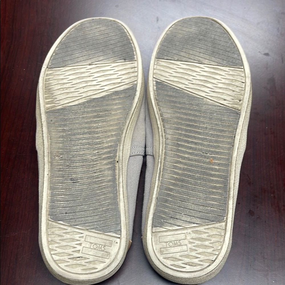 Toms Gray and Tan Slip-On Shoes - Picture 4 of 5